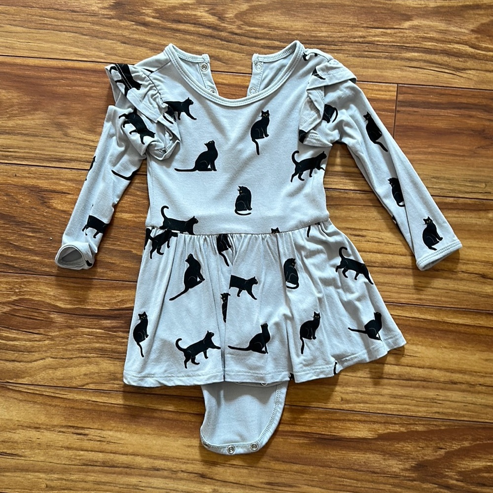 Kyte Baby 12-18 Months Black Cat 🐈‍⬛ Twirl Bodysuit
